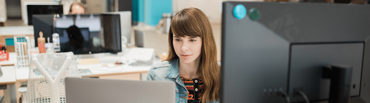 how to create high-quality long-form articles in wordpress flywheeler working between two screens and books in foreground
