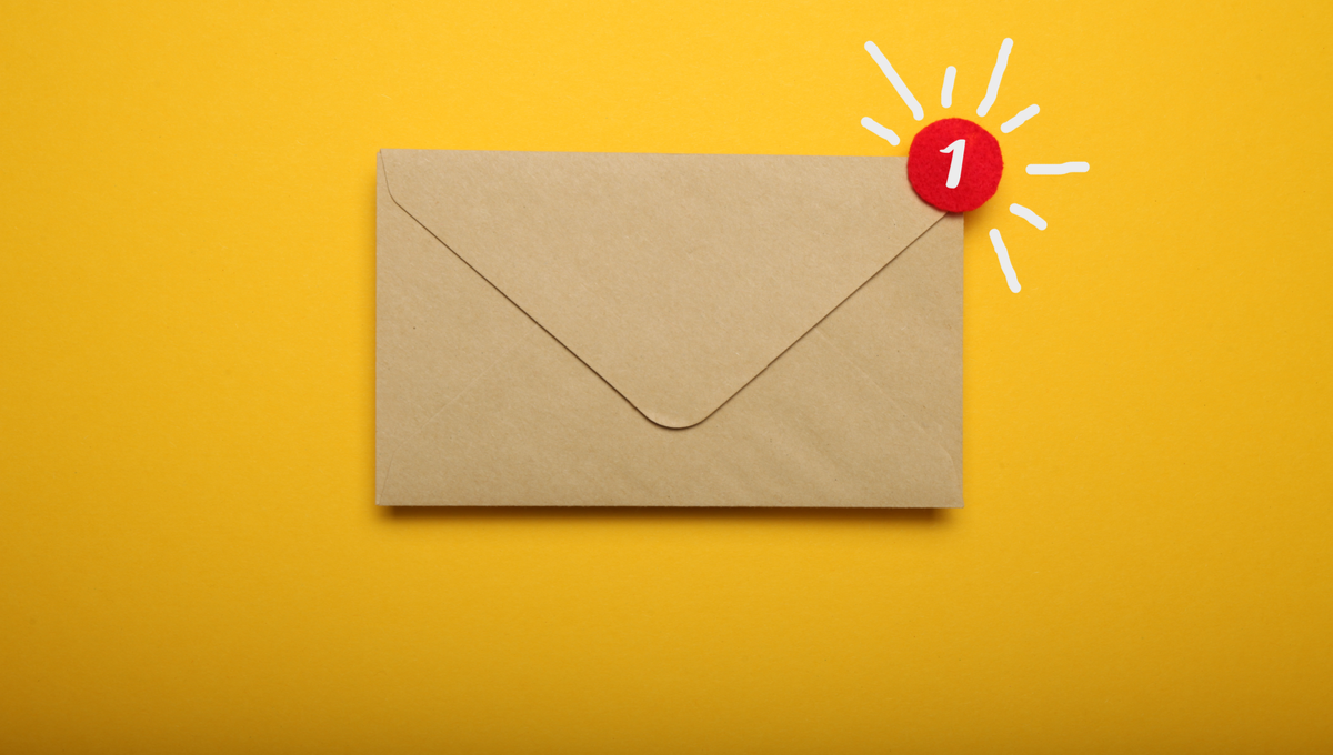 a brown envelope with a red notification circle in the upper right corner indicating 1 piece of new mail, all on a yellow background