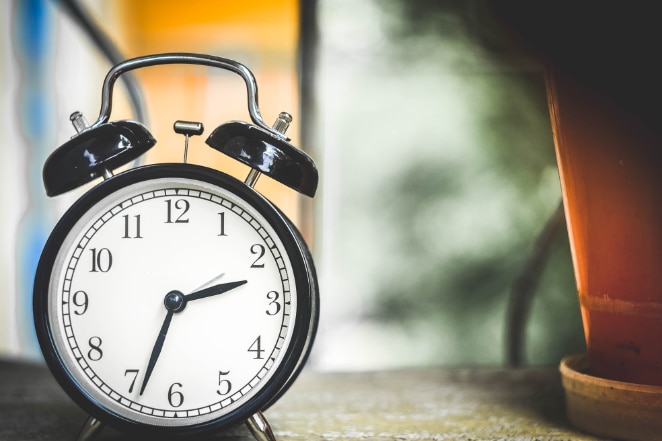 set-schedule-maximize-productivity-time-analog-alarm-clock